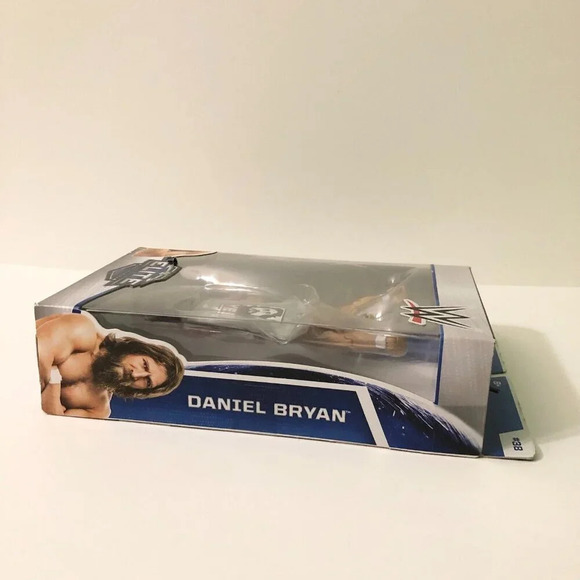 2015 WWE Mattel Elite Collection Series 38 Daniel Bryan  Damaged Box - Picture 15 of 16